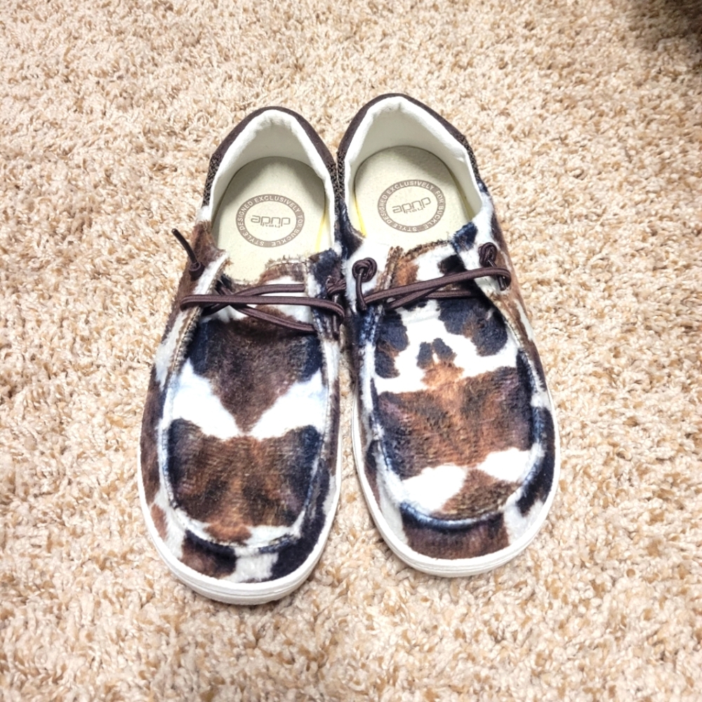 Hey Dude Shoes Wendy Tartan Cow Buckle Exclusive size 7